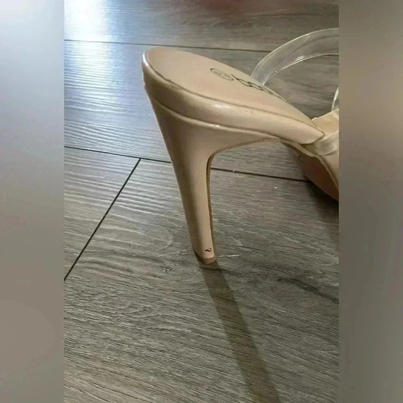 Boohoo Clear Heels​​​​​​​​ - Picture 3 of 4